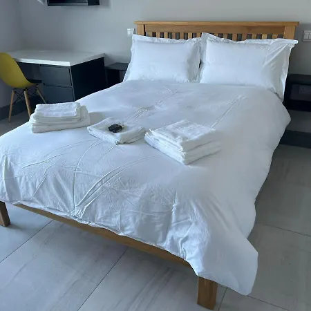 Exquisite Luxury - Sleeps 10 Villa *